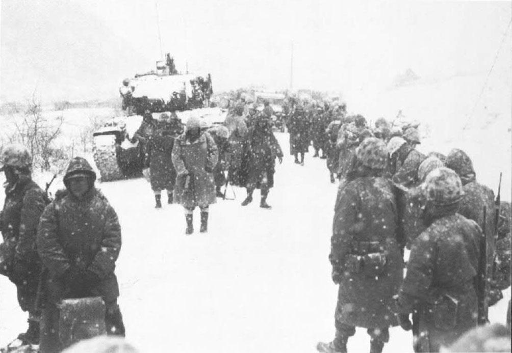 Marine Division to continue its northwest drive towards the Chosin Reservoir, the site of an important hydroelectric plant.