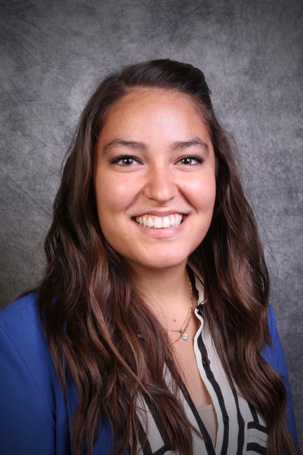 Page 2 ALUMNI SPOTLIGHT: Anne-Christine Thompkins 14, 15 Credit Analyst at First Midwest Bank USF Degrees: Bachelors in Business Management and International Business MBA in Finance My advice for
