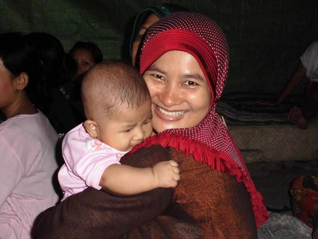 EVALUATION NURTURING THE MOTHER-CHILD DYAD IN AN URBAN SETTING: FINAL EVALUATION OF THE HATI KAMI PROJECT IN JAKARTA, INDONESIA DECEMBER 2014 This publication was produced at the request of the