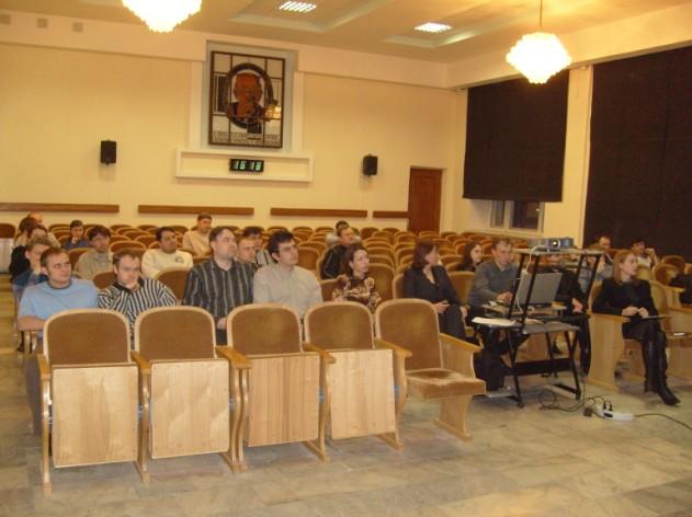 Organization of conferences: Participation in the organization of VI International Young Scientists School "Physics of the environment, October 1 5, 2007, Tomsk. Web address is http://school.iao.ru/.