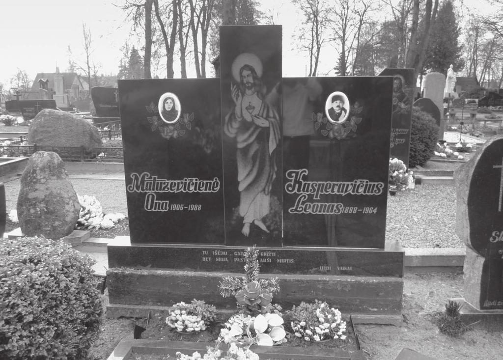*** 1 sant. Leonas Kasperavičius (1888 1964) + * Teofilė Stankevičiūtė. * 7 vaikai žuvo Vokietijoje.