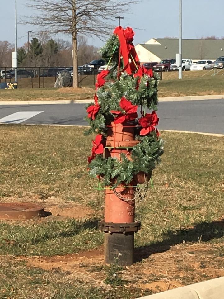 VOLUME 1, ISSUE 1 Page 3 Fire Code Fails Left:: Fire hydrant with a tomato cage decorated like a Christmas tree. Right: LPG Filling Station How many violations and/ or hazards can you identify?