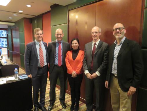 SwissCham Trading Talk @ Sofitel Hyland 25 th November, 2016 The talk, given by Swiss Center Shanghai trading specialist Vanessa Xu, was intended to share first-hand insights on import procedures of