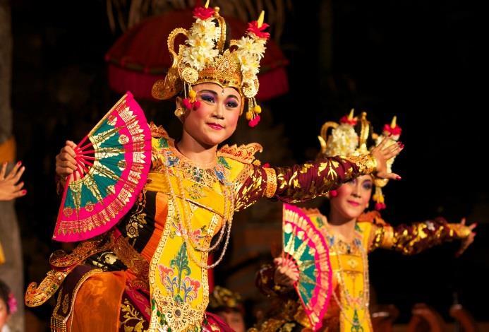 ICE BALI Code Period Place Theme Quota ICE BALI 08.16 15 19 AGT 2016 Nusa Dua, Bali CULTURE & FESTIVAL 30 Only ICE BALI IS.