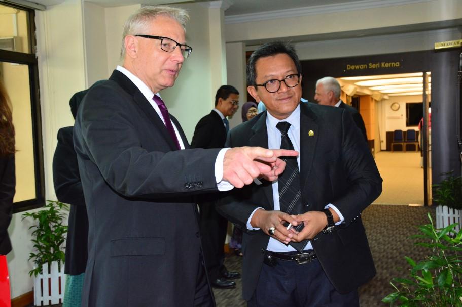 His Excellency was accompanied by Ambassador Thomas Kupfer, Switzerland Ambassador to Brunei Darussalam and Mrs Patrizia Knecht, regional Coordinator for Southeast Asia, to learn more about the