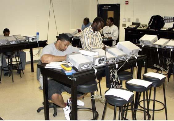 HRD---Historically Black Colleges and Universities-Undergraduate Program (HBCU-UP) Benedict College students work in the laboratory.