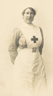 Prepared for WikiNorthia by THE GREAT WAR : WOMEN IN UNIFORM Casualties Of the 130 Australian nurses that volunteered for the Queen Alexandra Nursing Service, the Australian War Memorial