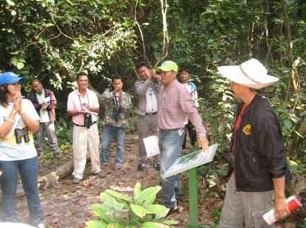 staff on how to explanation on nature trail Figure