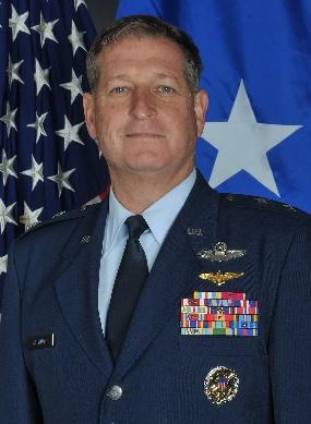 ORGANIZATIONAL RELATIONSHIPS HQ USAF/RE AFRC CAFR AFRC/CC Maj Gen Derek P.