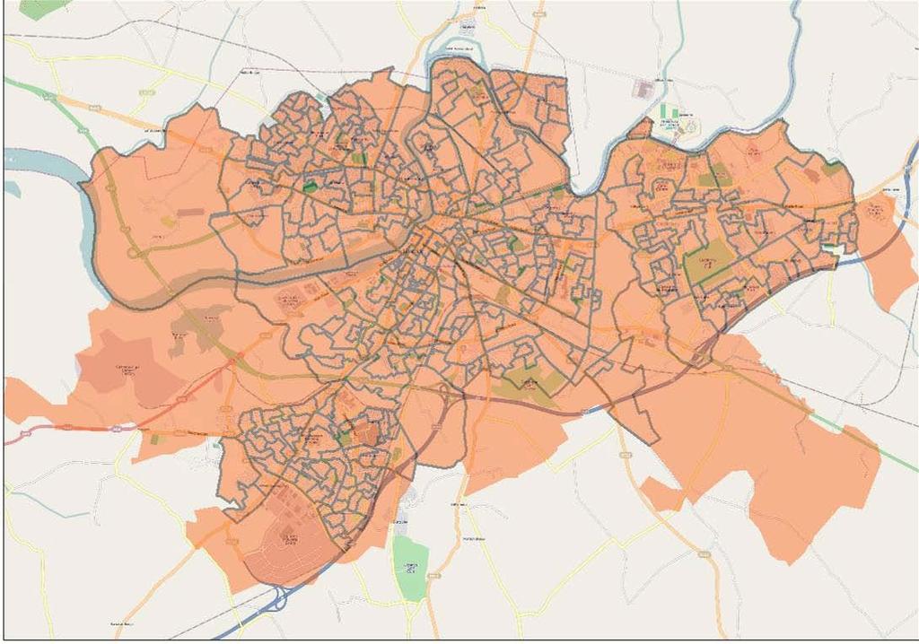 Figure 1: Limerick City Boundary Source: AECOM based on City Development Plan, Southern Environ Local Area Plan and Castletroy Local Area Plan Population and Demographics The total population of