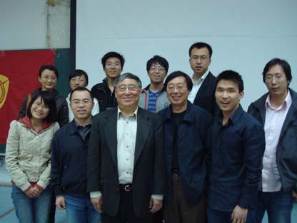BJTU chapter members with Prof. Chang. Introduction course to Alnair 500G oscilloscope. 12.
