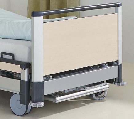 In combination with the siderail handle, the position simplifies and supports the mobilisation of the patient.