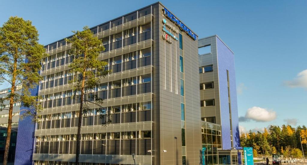 Cases: Investment Follow-Ups year after completion Aviapolis Building G Vantaa, Finland Lõõtsa 5 Tallinn, Estonia 5.1 Project Gain, EURm 35.9% Project Gain, % 12.1% IRR, % 99.