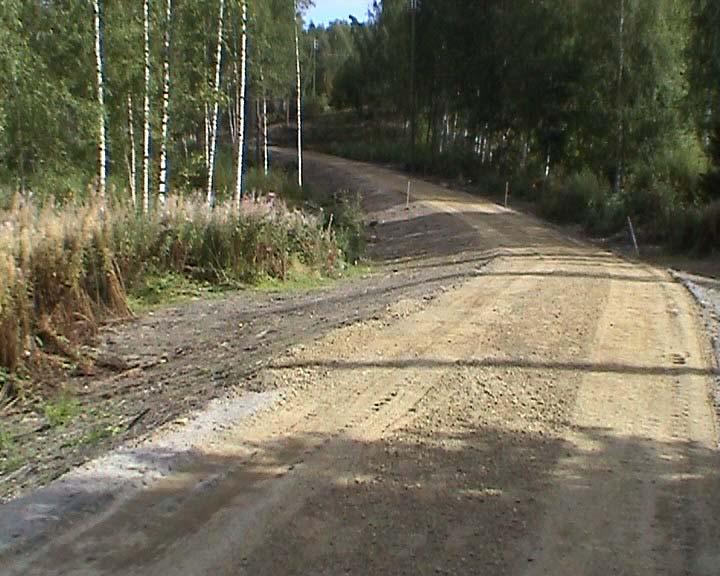Figure 1: Light-traffic lane in Luopioinen in August 2003. Only the final covering course is missing.
