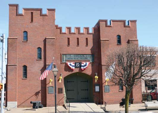 org The Varnum Memorial Armory (built in 1913) contains an 6 extensive military & naval museum, with weapons & artifacts dating from the 16th century to the present.
