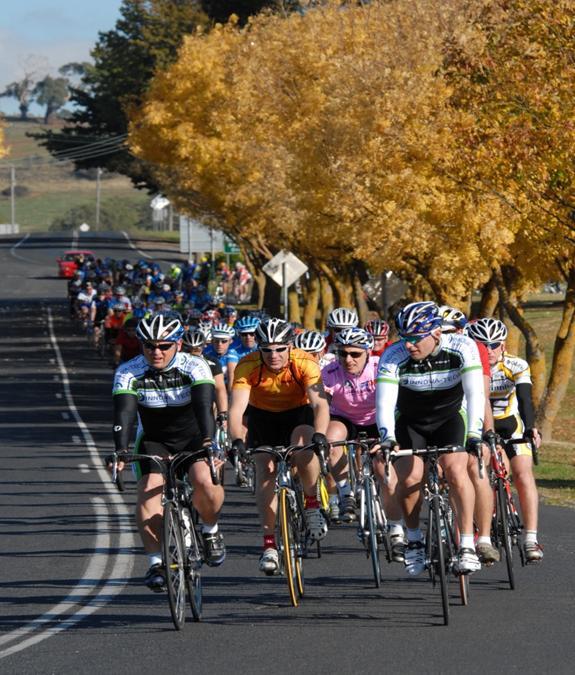 NAB BLAYNEY TO BATHURST CYCLO SPORTIF CHALLENGE The NAB B2B comprises cycling events over two days in April each year. 2013 Event: 186 participants who cycled in teams.