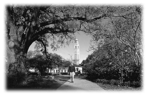 THIS IS LSU C A M P U S L I F E More Info: www.lsu.edu/panoramas/memorialtower_lsu.htm Want to see more of the LSU Campus? See the IPIX 360 O view of campus at the University s website.