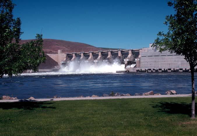 Hydroelectric Design Center Engineer-in-Training Program THE SPILLWAY IS OPENED AT LITTLE GOOSE