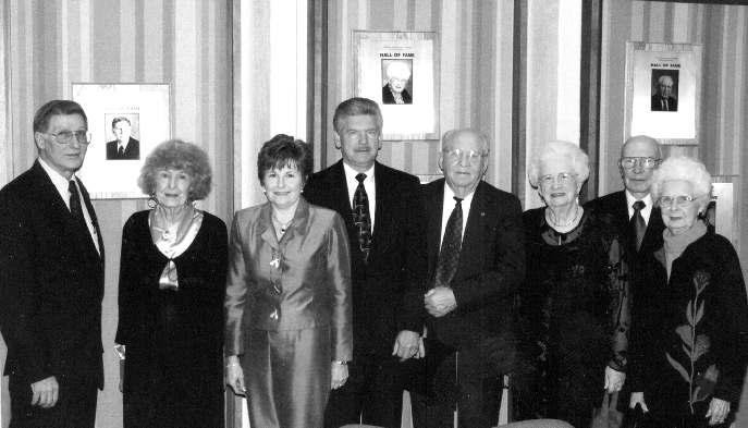 College History: 1984-2005 CCC Foundation Hall of Fame By Dave Fulton, Retired Columbus Campus History Instructor In 1993, the Cen tral Com mu nity Col lege Foun da - tion es tab lished the CCC Hall