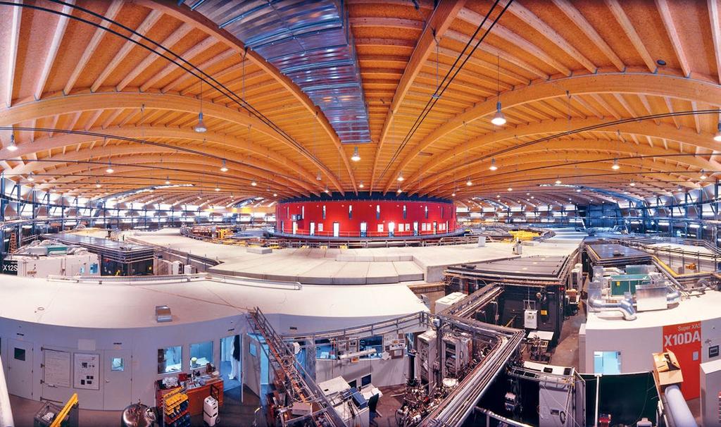 15 The Swiss Light Source SLS is used to examine different materials to determine their structure or properties in detail.