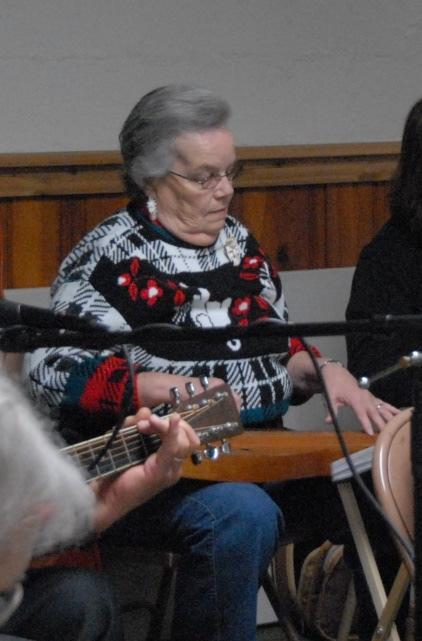 Sharing our Dulcimer Music: Shelby Strummers played at the Chandler Nursing home in Alabaster on September 27, 2016 and they requested that we come back again soon.