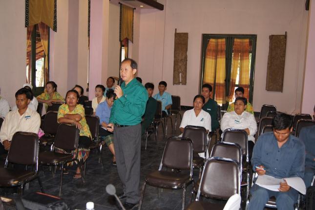 5 RECP Curriculum Workshop Since 2007, RECP has been introduced to the National University of Laos, Faculty of Environmental Sciences, however, there is a need to develop a RECP