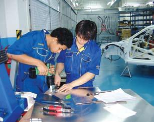 apprentices, they were given the opportunity to work together with professionals from New Zealand and Japan.