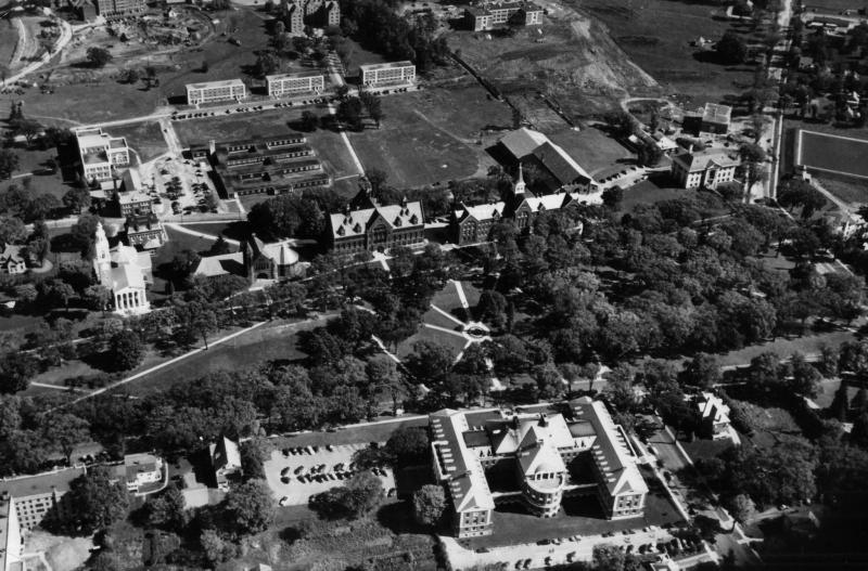 Aerial View of UVM Looking East (1950) LS10066_000 This aerial photo taken in 1950 shows the expansion UVM saw in the first half of the 20 th