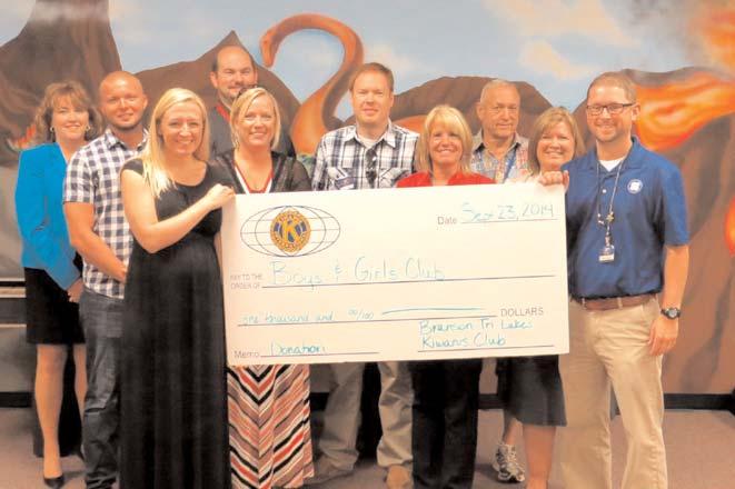 The Branson Tri-Lakes Kiwanis Club held a mini-golf fundraiser in August, with the proceeds ($1.000) going to the Boys and Girls Club of the Ozarks.