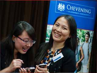How do candidates apply? Applications for 2014/15 open on 1 September 2013. Apply online through the website, www.chevening.