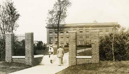 Notables Avila University was founded by the Sisters of St. Joseph of Carondelet in 1916.