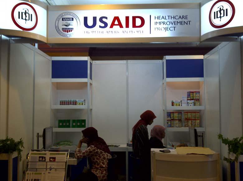 Through February 2012, URC distributed the following quantities of CD-ROMs in Indonesia: IDI: 5,000 CD-ROMs (doctor version/bahasa) IBI: 1,500 CD-ROMs (midwife/nurse version/bahasa) PPNI: 3500