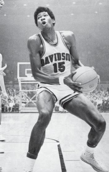 NATIONAL AWARDS Consensus All-Americans Davidson (4) 1963-64 Fred Hetzel (2nd); 1964-65 Fred Hetzel (1st); 1965-66 Dick Snyder (2nd); 1968-69 Mike Maloy (2nd); 2008-09 Stephen Curry (1st) Duke (2)