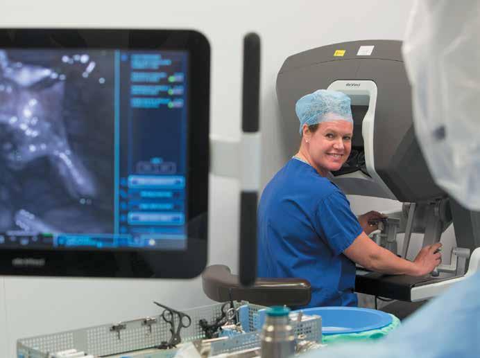 1 2 3 (1) Ms Marielle Nobbenhuis, Consultant Gynaecological Oncology Surgeon using the da Vinci robot (2) Gerald Gui, Consultant Breast Surgeon in theatre (3) Jon Knox (left), Advanced Nurse