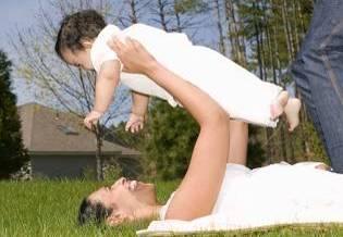 Future Moms: Advantages and Differentiators Since 1989, Future Moms has helped welcome more than 200,000 babies into the