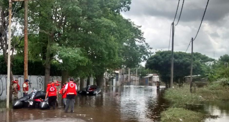 DREF Final Report DREF Argentina: Final Report Floods Argentina: Floods Emergency DREF: MDRAR011 Glide N FL-2016-000137-ARG Date issued: 28 June 2017 Date of disaster: 25 December 2016 Operation