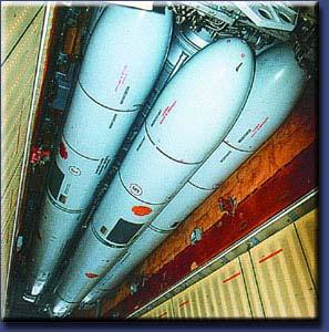 LACMs - 2 http://www.acq.osd.mil/mda/mdalink/bcmt/lacm_2.htm [BACK] Unlike ballistic missiles, cruise missiles are usually categorized by intended mission and launch mode (instead of maximum range).