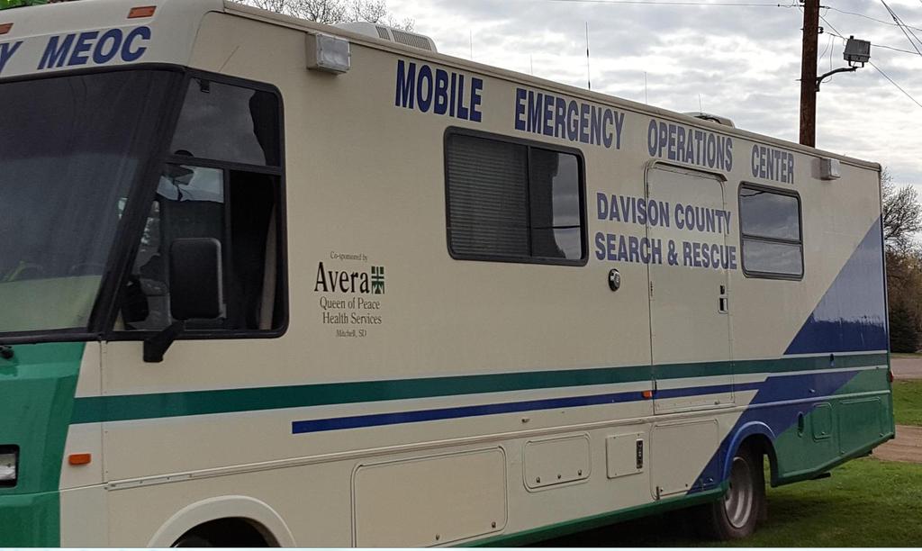 Photo #4: The Davison County Search and Rescue Mobile Emergency Operations Center