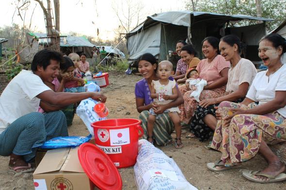 A total of CHF 298,478 was allocated through DREF to assist 34,255 people (6,928 households) with emergency food assistance and non-food items (NFIs) (e.g., hygiene kits and family kits) for three months.