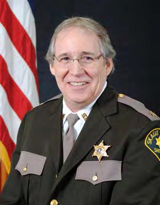 Corrections Division Chief Charlie Wend The Skagit County Sheriff s Office is responsible for holding pretrial defendants, detaining convicted offenders wai ng for transport to the Department of