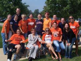 Varsity I strives to keep all former letterwinners and participants (those who were a part of team but did not letter) in touch with each other and facilitate support for the current Illini