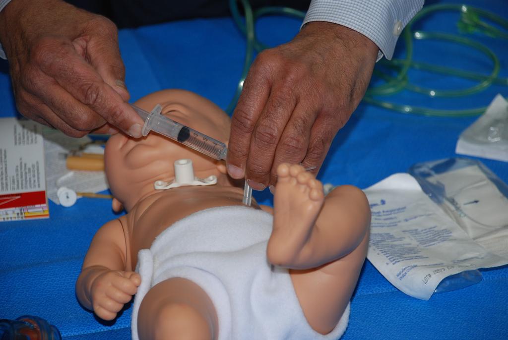 STATEMENT OF NEED Given the increase in the acuity of pediatric patient care census it is imperative for emergency and community physicians to have access to a state of the art Simulation APLS Course.