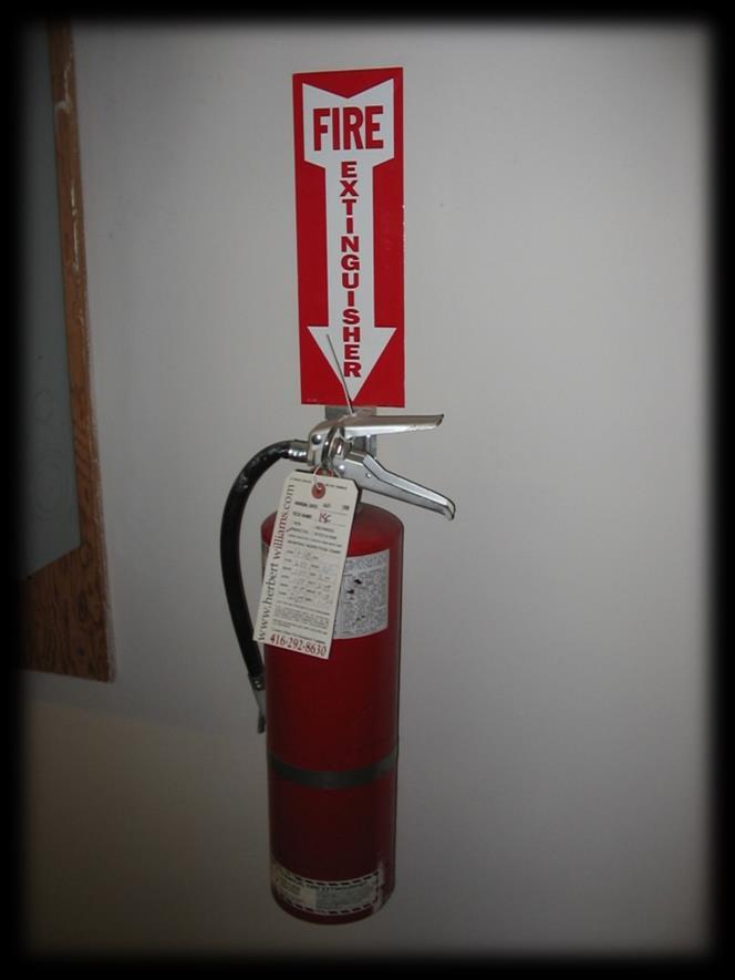 Fire Extinguishers Fire Extinguishers are located throughout each of Victoria University s buildings. If you see a small fire: Get aid immediately.