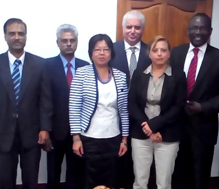 NEWS IATA/AVSEC Global Team meets with the Senior Chief Executive, Prime Minister s Office, Mauritius The project team led by project Team Leader Mr. Brahim Lakhlifi went for a meeting called by Mrs.