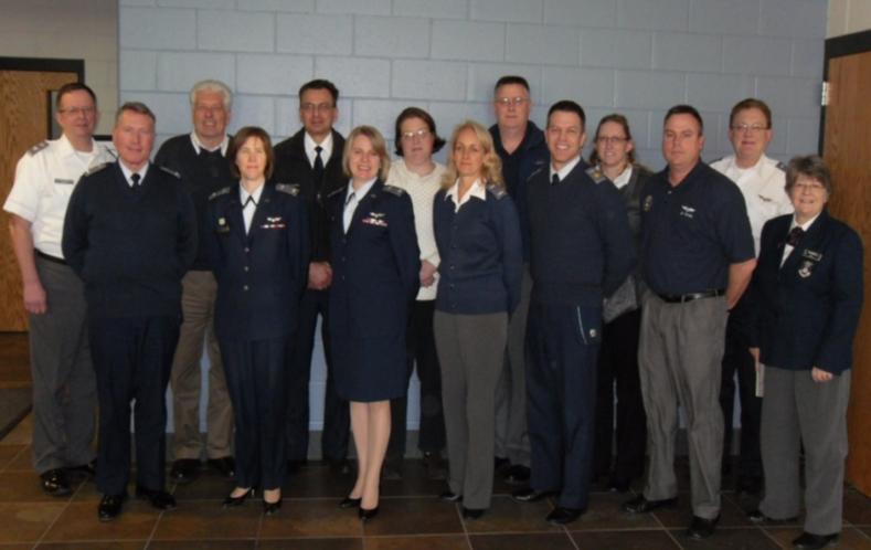 The Newsletter of the Minnesota Wing, Civil Air Patrol March 2011 Training Leaders of Cadets (TLC) Maj Susan Blessman Cadet Commander, MN Wing Thirteen seniors from Bemidji to Cedar Rapids, IA,