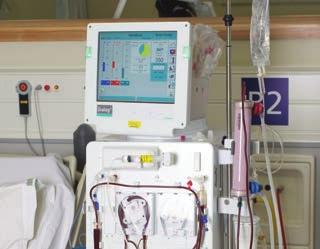 Principles of haemodialysis Explain the blood circuit, briefly mentioning heparin/anticoagulant to stop the blood from clotting and the air detector to prevent air in blood.