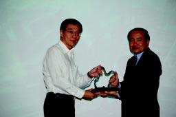 SSSS Steel Design Awards 2007 A) Building Structures Category 1) Fusionopolis Phase 1 @ one-north JURONG Consultants JTC Corporation Shimizu Corporation Yongnam Engineering & Construction Pte Ltd
