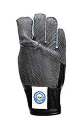 Made of leather with top-grip rubber, this glove is designed to eliminate slippage when locked in posi on.