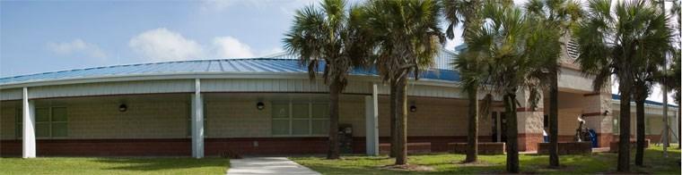 VETERANS PARK RECREATION CENTER 55 Homestead Road South Lehigh Acres, FL 33936 239-369-1521 MAY 2018 WELCOME TO VETERANS PARK RECREATION CENTER!
