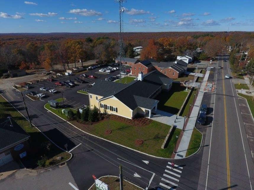 Section 3: New Ledyard Police Facility An aerial view of the Ledyard Police Facility and Ledyard Town Hall complex In September and October, 2016, Ledyard Police Department moved into a state of the